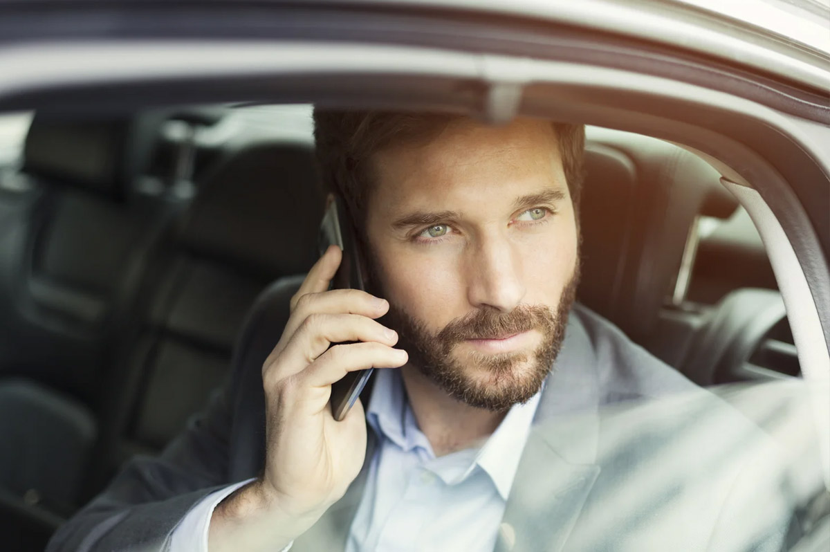 EWR and LaGuardia Airport Transfers – NYC’s Best Limo & Black Car Service